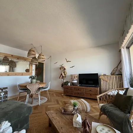 - T3 Avec Terrasse, Vue Et Parking - Fr-1-319-593